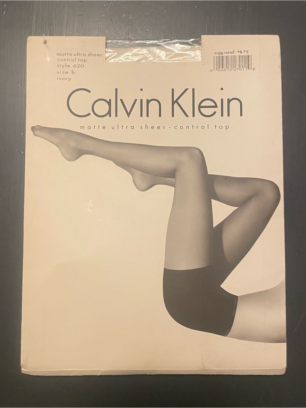 Calvin Klein Matte Ultra Sheer Control Top Hosiery Ivory size B style 620 nylons